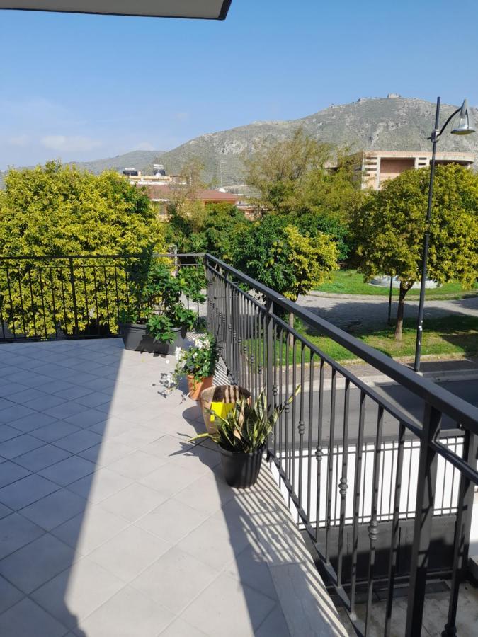 A Casa Di Falco Mondragone Buitenkant foto