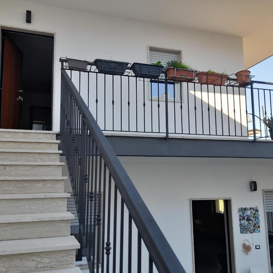 A Casa Di Falco Mondragone Buitenkant foto