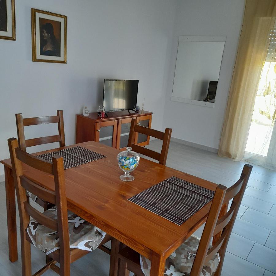 A Casa Di Falco Mondragone Buitenkant foto